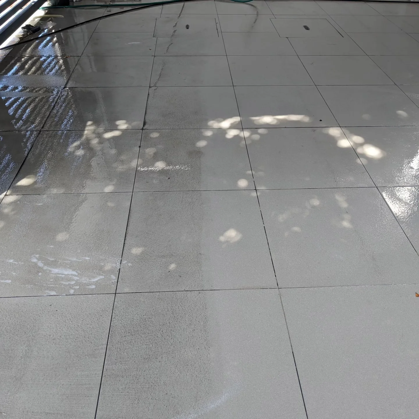 Hard surface finish — photograph 1